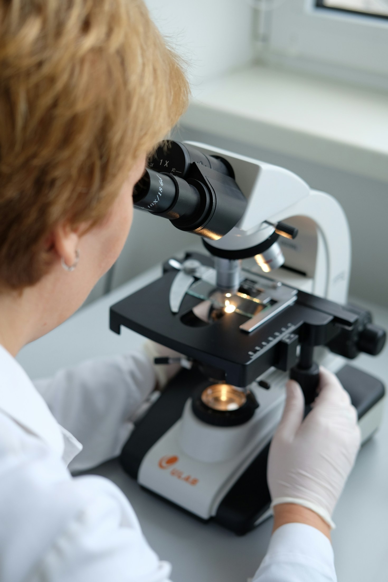 Unlocking New Insights in Biomedicine with AI